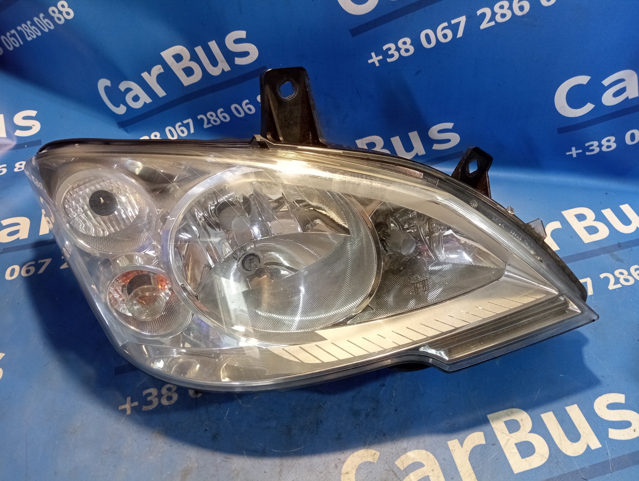 Фара передняя правая Mercedes-Benz Vito W 639 (2010-2014) рестайл - 1