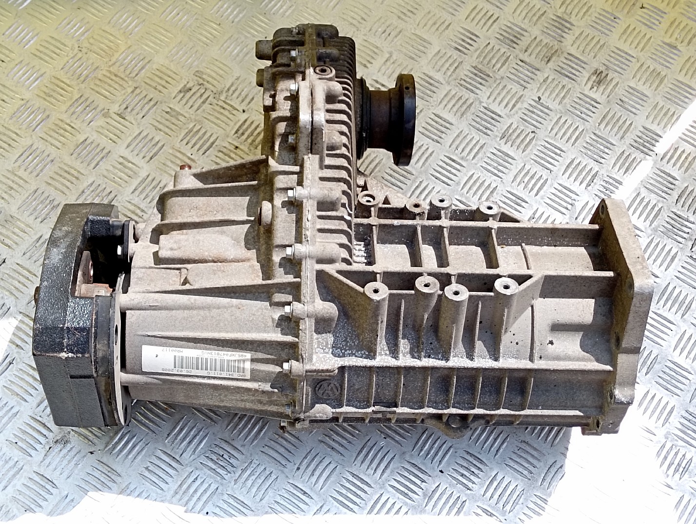 Раздаточная коробка (раздатка) Volkswagen Touareg (2007-2010) рестайл - 1