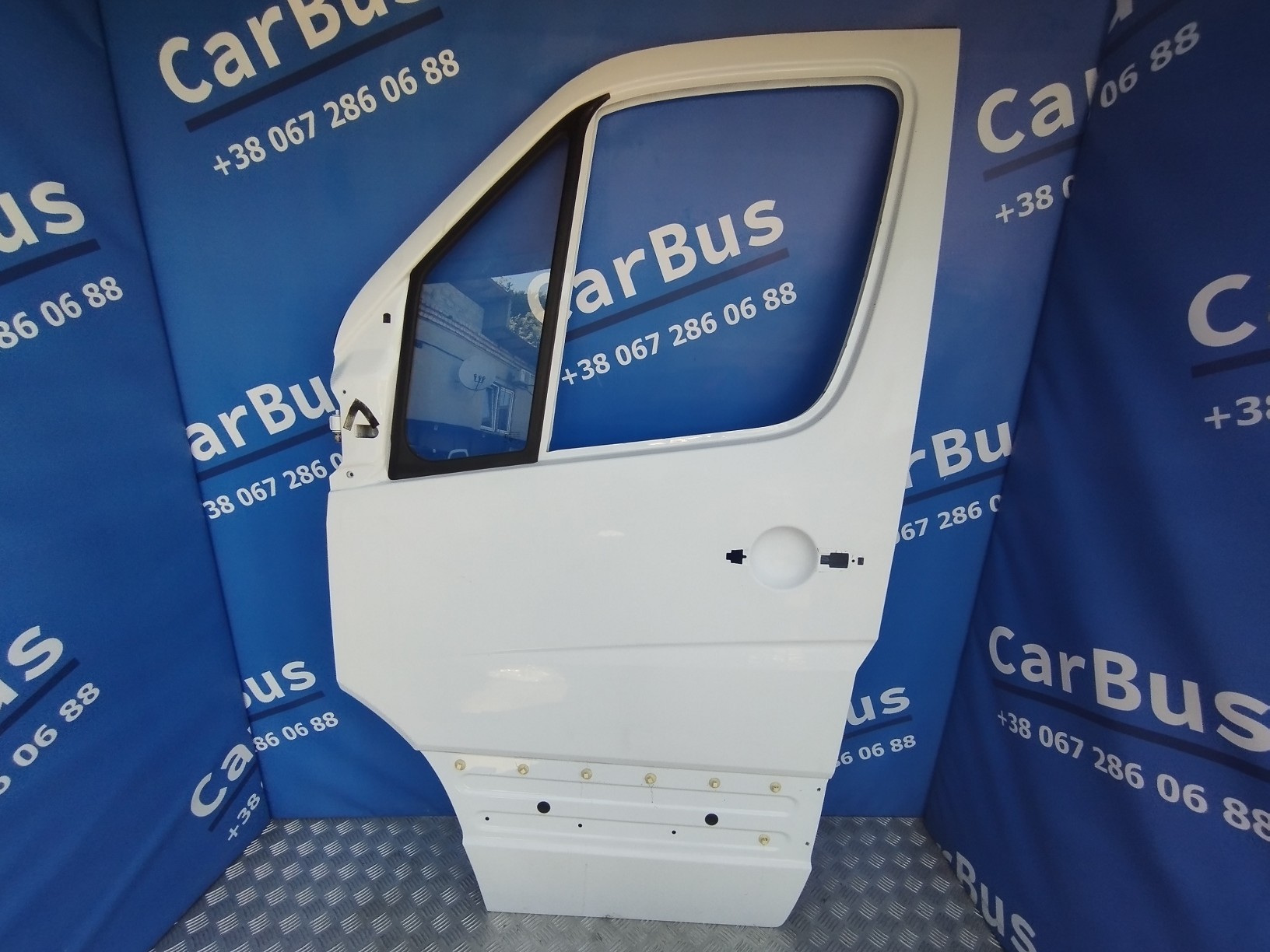 Дверь передняя левая Mercedes-Benz Sprinter W 906 (2006-2014) дорестайл - 1