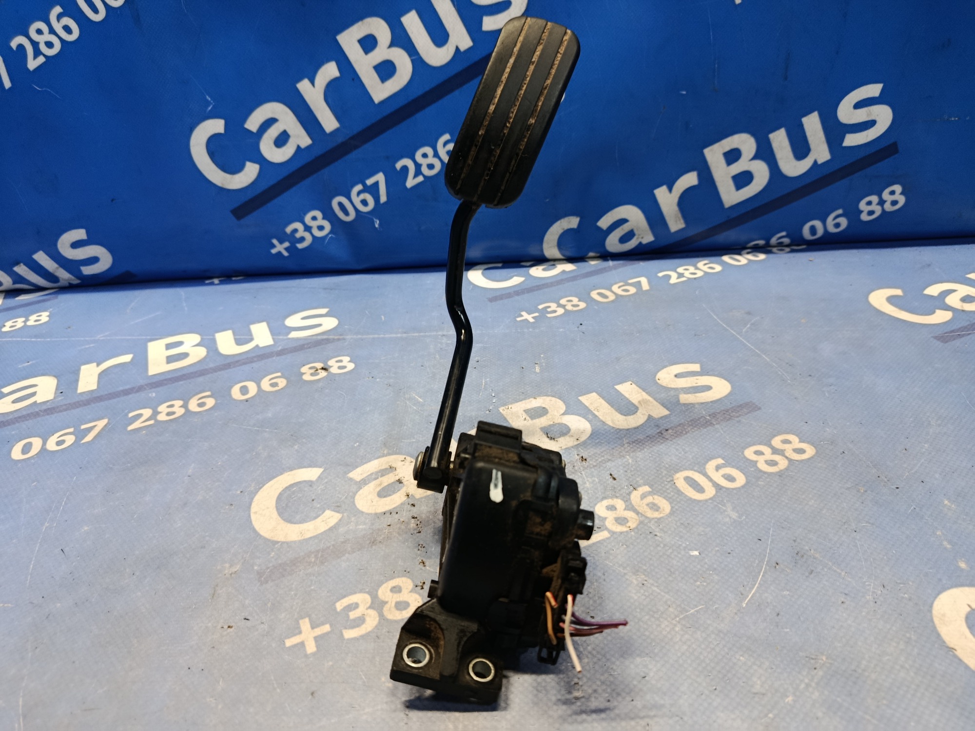 Педаль газа Renault Trafic II, Opel Vivaro II, Nissan Primastar II (2006-2014) рестайл - 1