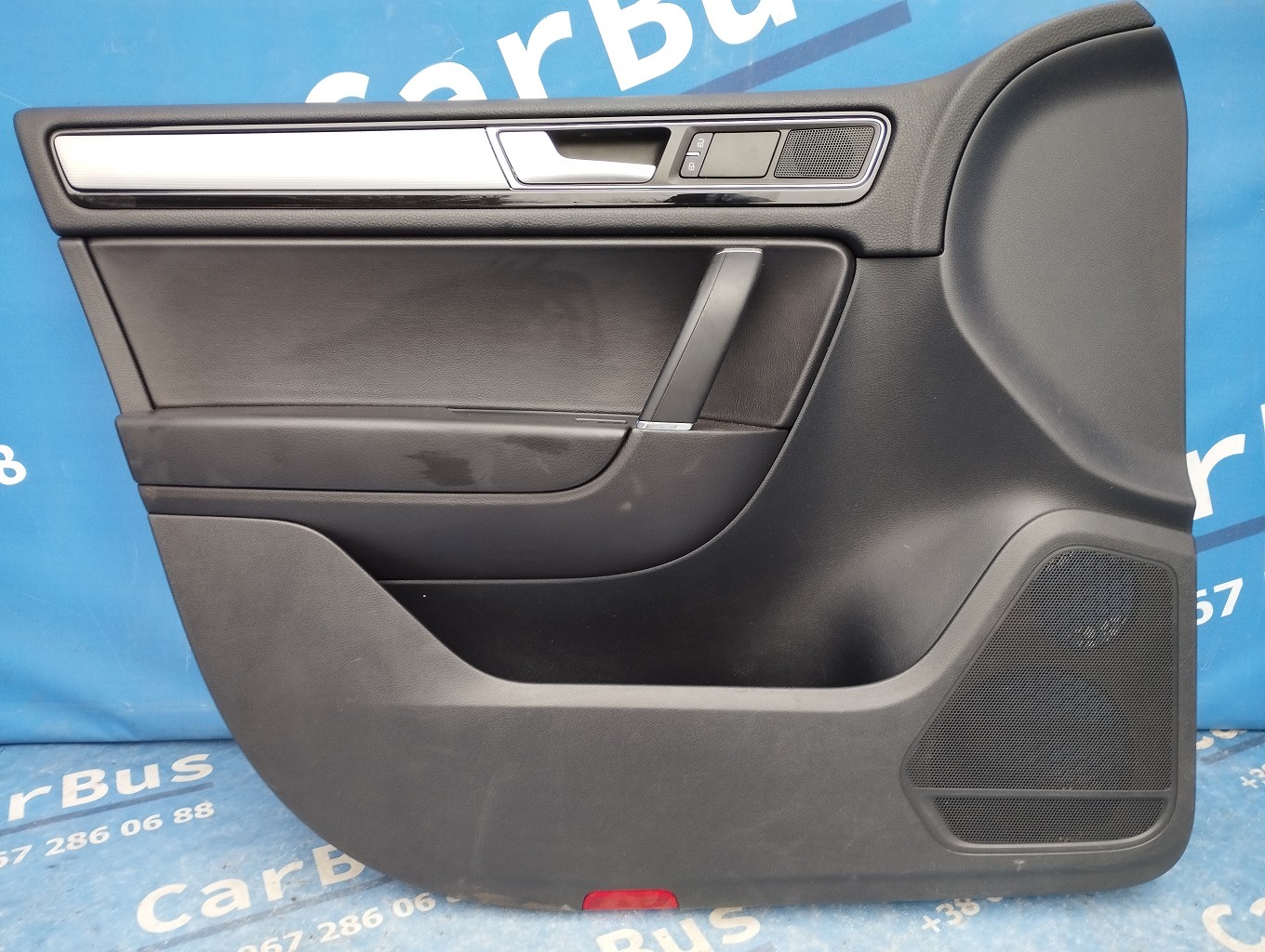 Обшивка (карта) двері передньої лівої Volkswagen Touareg FL (2015-2018) - 1