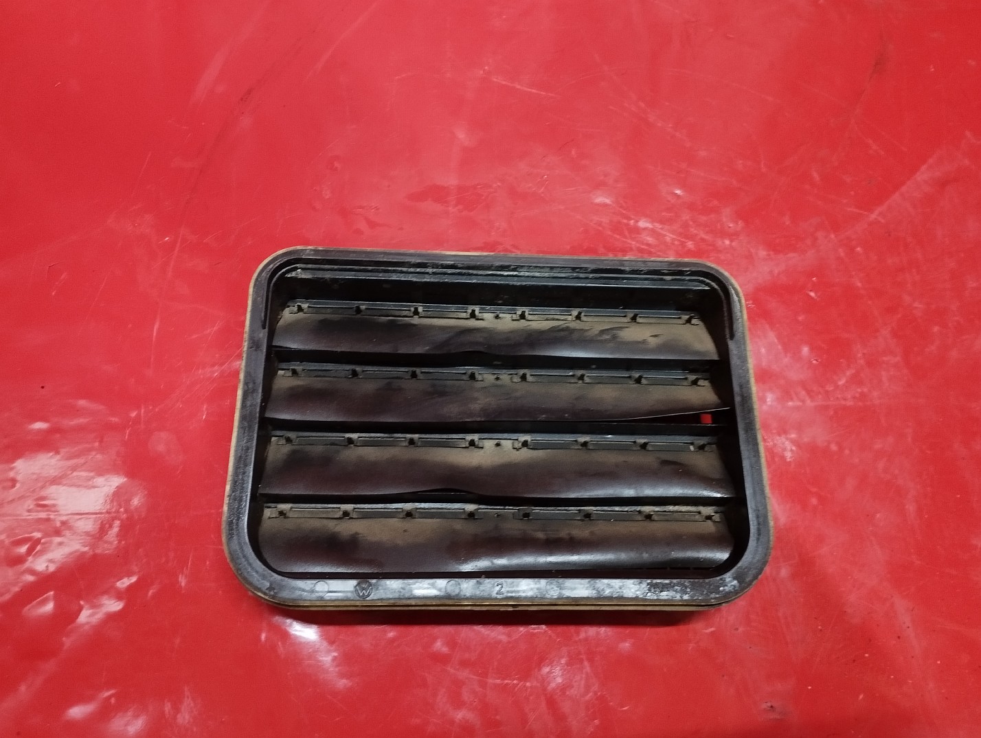 Жалюзі заслінки повітряні Volkswagen Touareg FL (2015-2018) - 1