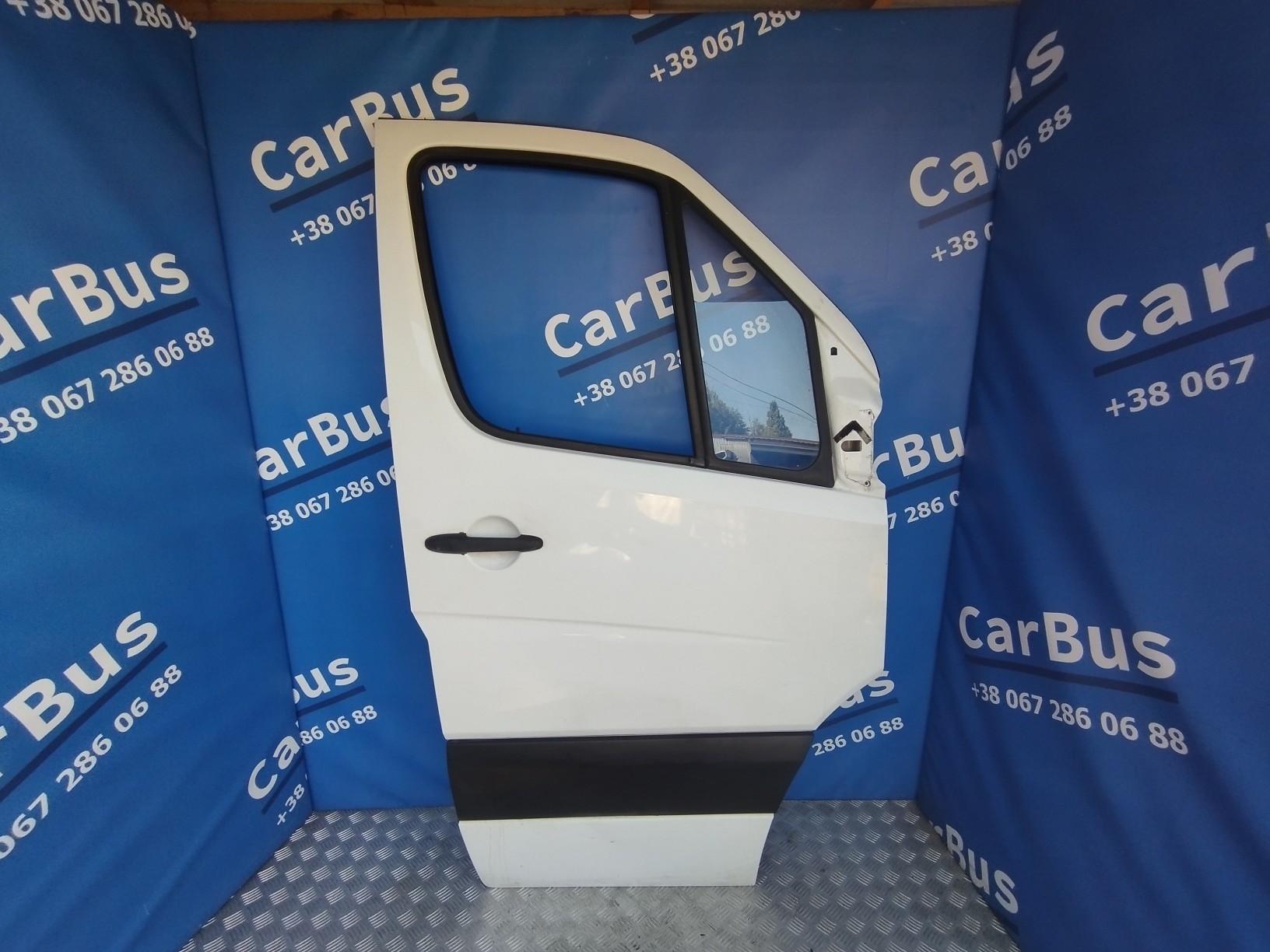 Дверь передняя правая Mercedes-Benz Sprinter W 906 (2006-2014) дорестайл - 1