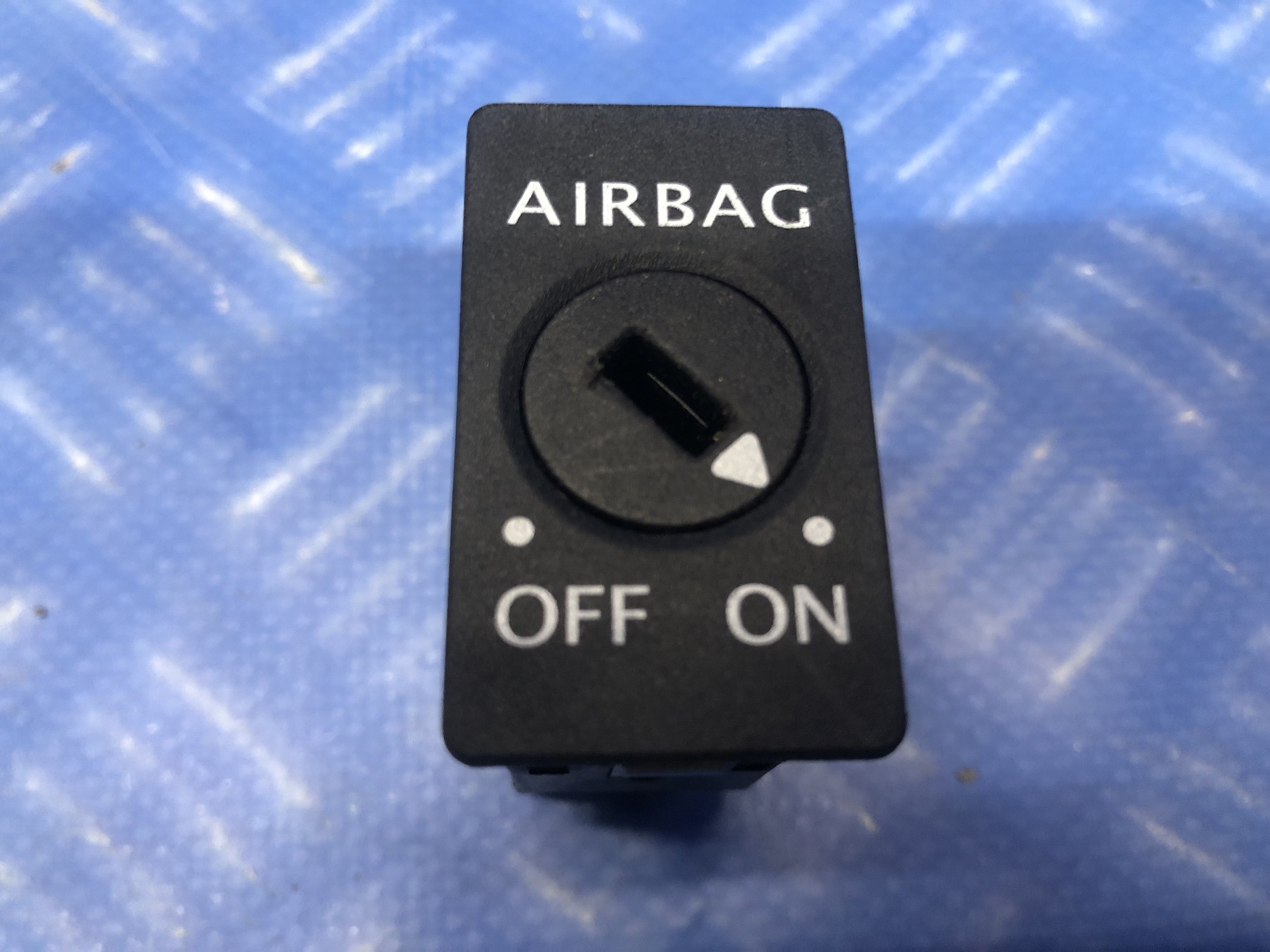 Лампа контрольна (індикатор) AirBag Volkswagen Touareg FL (2015-2018) - 1