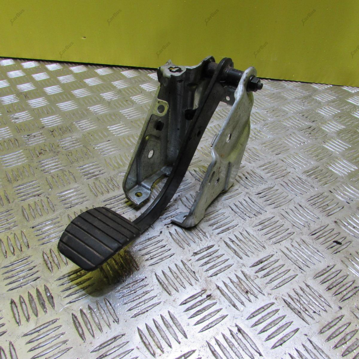 Педаль тормоза Renault Trafic II, Opel Vivaro II, Nissan Primastar II (2006-2014) рестайл - 1