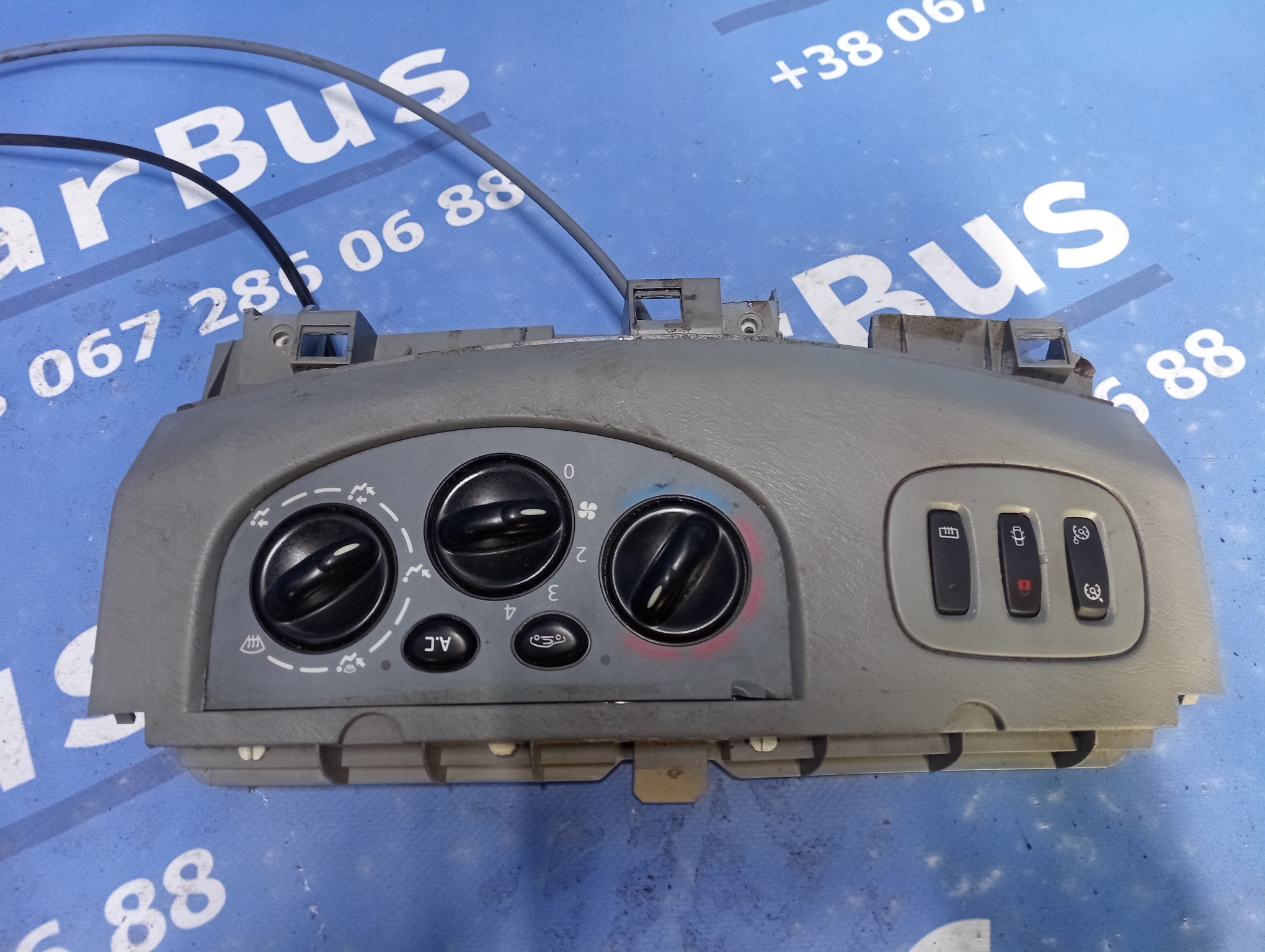 Панель управления климат-контроля Renault Trafic II, Opel Vivaro II, Nissan Primastar II (2006-2014) рестайл - 1