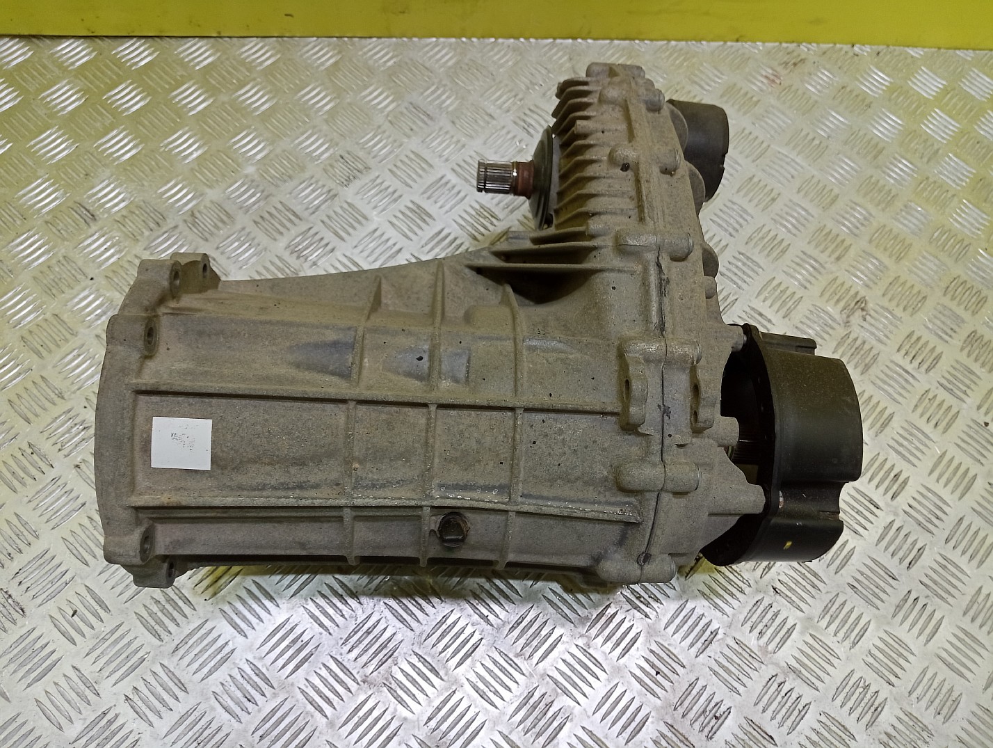 Раздаточная коробка (раздатка) Volkswagen Touareg NF (2010-2014) - 1