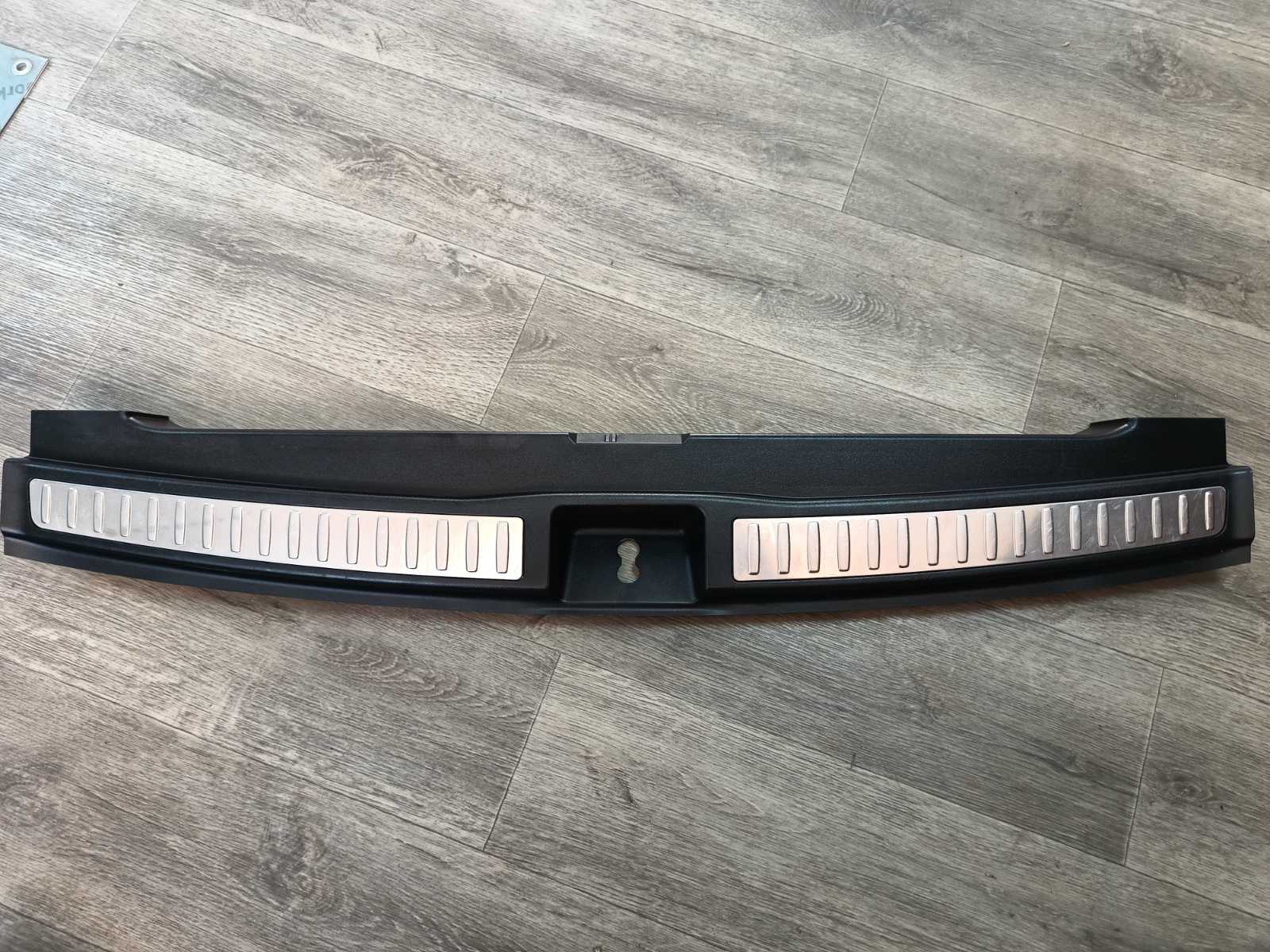 Захист порога багажника Mercedes ML W166 (з 2011) - 1