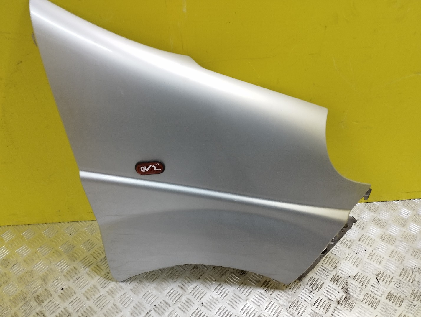 Крыло переднее правое Renault Trafic II, Opel Vivaro II, Nissan Primastar II (2006-2014) рестайл - 1