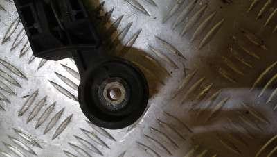 Щеткодержатель задний Volkswagen Touareg (2003-2006) дорестайл
