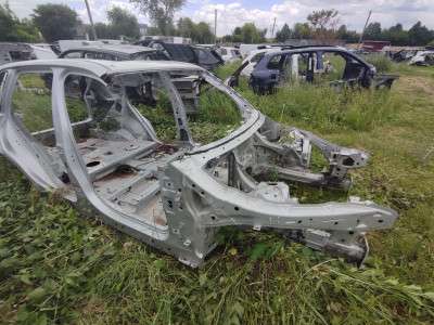 Кузов Четверть Передня Ліва Четверть Передня Права Четверть Задня Ліва Четверть Задня Права Ланжерон Audi Q7 4M(2015-2020)