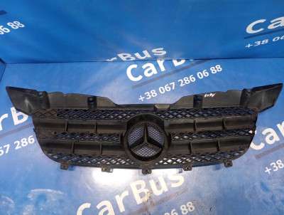 Решітка радіатора Mercedes-Benz Sprinter W 906 (2006-2014) дорестайл