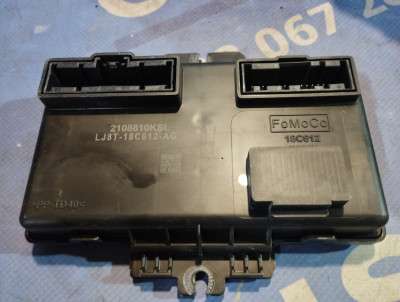 Блок керуванням кондиціонера Ford Mustang Mach-E  Select Premium  ( 2019 - 2026 )
