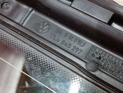 Скло кузовне заднє ліве Volkswagen Touareg (2007-2010) рестайл