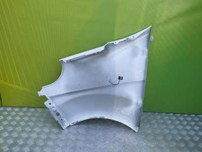 Крыло переднее правое Renault Trafic II, Opel Vivaro II, Nissan Primastar II (2001-2006) дорестайл
