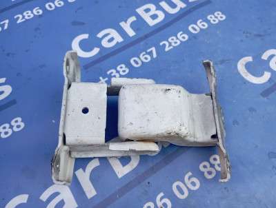 Петля двери распашной Renault Trafic II, Opel Vivaro II, Nissan Primastar II (2006-2014) рестайл