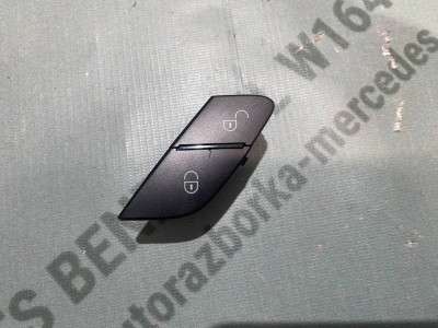 Кнопка центрального замка Mercedes GL X164