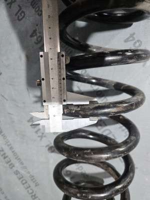 Пружина подвески передняя Mercedes ML W164 (2005-2011)