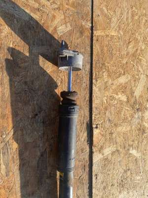 Амортизатор подвески задний левый E-class W212
