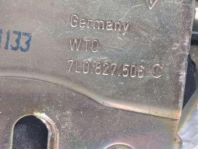 Замок кришки (двері) багажника Volkswagen Touareg (2003-2006) дорестайл