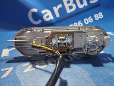 Плафон в потолок средний Nissan Juke LCI (2010-2019)