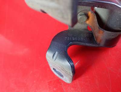Петля крышки (двери) багажника BMW X5 E70 (2007-2010) дорестайл