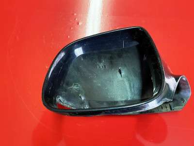 Накладка декоративна дзеркала (верхня) Volkswagen Touareg (2007-2010) рестайл