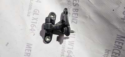 Петля двері права (низ/верх, зад/перед) Mercedes ML W164 (2005-2011)