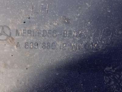 Клык (угол) бампера левый Mercedes-Benz Vito W 639 (2003-2010) дорестайл