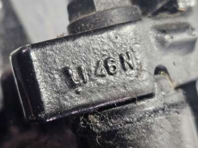 Петля двери правая (низ/верх, зад/перед) Mercedes ML W164 (2005-2011)