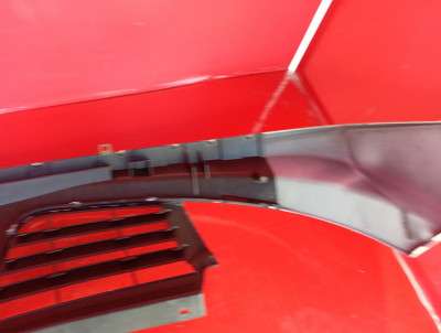 Накладка бампера переднього центральна Renault Trafic II, Opel Vivaro II, Nissan Primastar II (2006-2014) рестайл