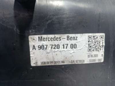 Обшивка (карта) дверей передньої правої Mercedes-Benz Sprinter W907 (2014-2024)
