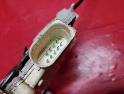 Замок двери задней левой Volkswagen Touareg FL (2015-2018)