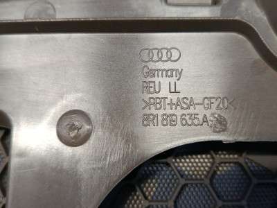 Декоративна накладка на торпедо Audi Q5 (2014-2017) LCI