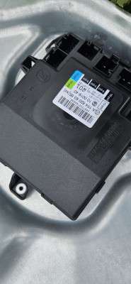 Стеклоподъемник электрический двери задней правой Mercedes ML W164 (2005-2011)