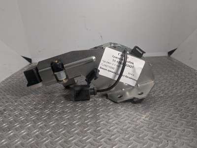 Замок кришки (двері) багажника Volkswagen Touareg (2003-2006) дорестайл
