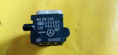Датчик удара боковой Mercedes ML W164 (2005-2011)