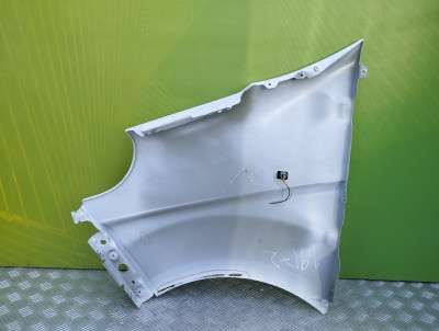 Крыло переднее правое Renault Trafic II, Opel Vivaro II, Nissan Primastar II (2001-2006) дорестайл