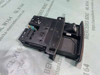 Пепельница передняя Mercedes GL X164