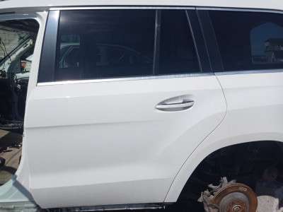 Двері задні ліві Mercedes GL X166