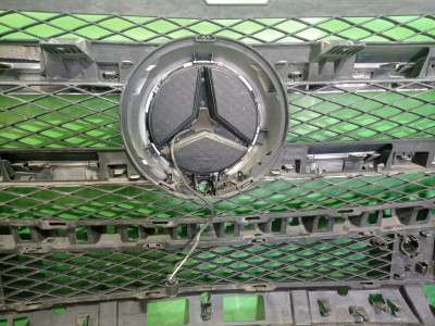 Решетка радиатора Mercedes GL X166