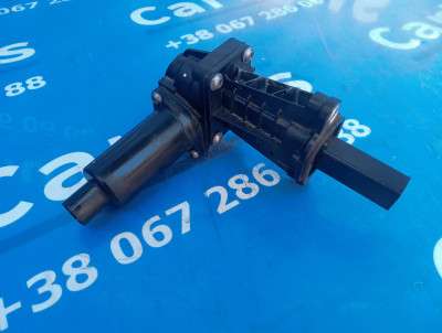 Доводчик (дотяжка) замка двери Ford Mustang Mach-E  Select Premium  ( 2019 - 2026 )