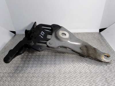 Петля капота права BMW X5 E70 (2007-2010) дорестайл