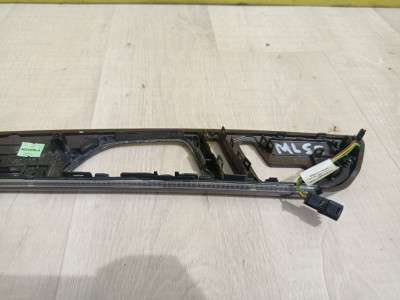 Накладка карты двери передняя правая Mercedes ML W164 (2005-2011)