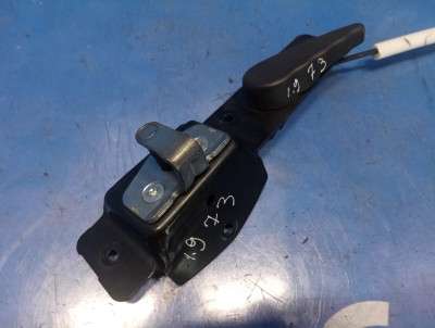 Кронштейн (тримач) ручки дверей Renault Trafic II, Opel Vivaro II, Nissan Primastar II (2001-2006) дорестайл