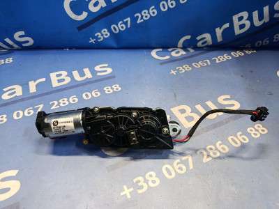 Доводчик (дотяжка) замку двері BMW X5 E70 (2010-2013) рестайл