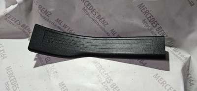Накладка порога (внутренняя) Mercedes ML W164 (2005-2011)