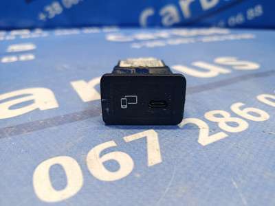 Разъем AUX / USB Mercedes-Benz Sprinter W907 (2014-2024)