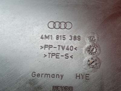 Жабо пластик щиток водоотводящий Audi Q7 4M(2015-2020)