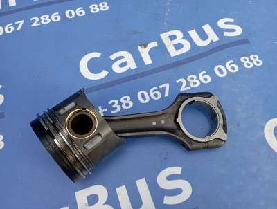 Поршень із шатуном Mercedes-Benz Sprinter W 906 (2006-2014) дорестайл